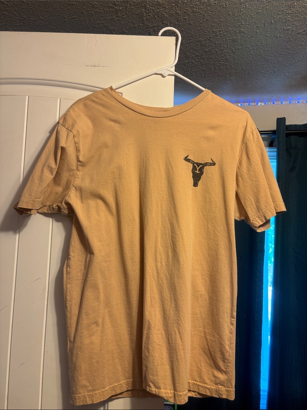 Classic Crew Neck Men’s T-Shirt in Mustard